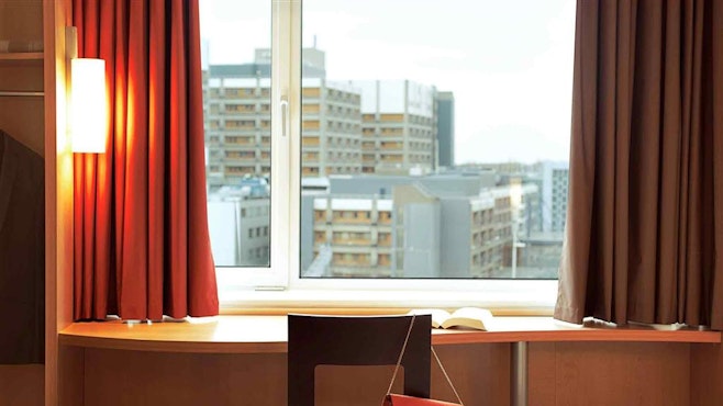 Ibis Dubai Mall of the Emirates