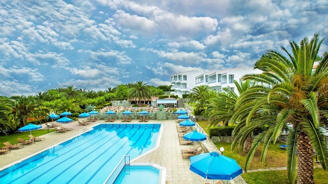 Xenios Port Marina Hotel