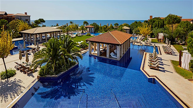 The Romanos, a Luxury Collection Resort